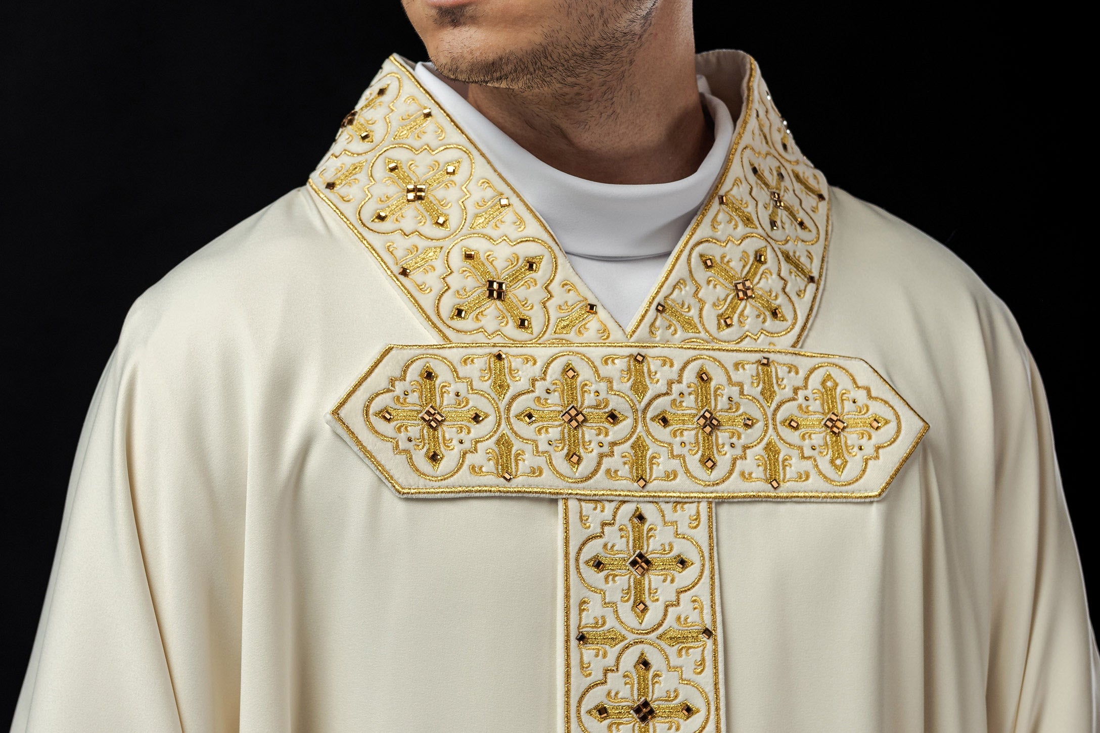 Modlitwy wiernych – jak tworzyć je z sensem?