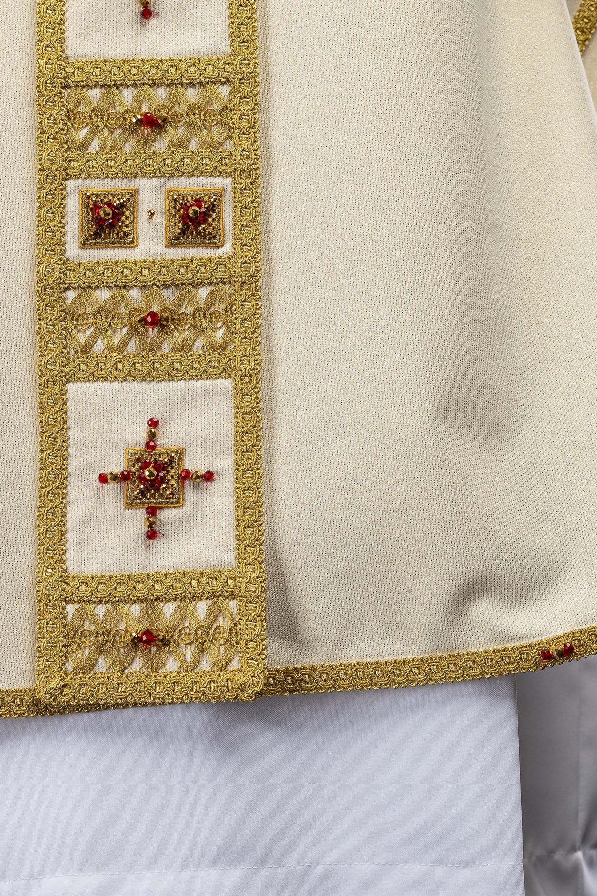 Ręcznie wykonany ornat z naturalnymi kamieniami Handmade 7005