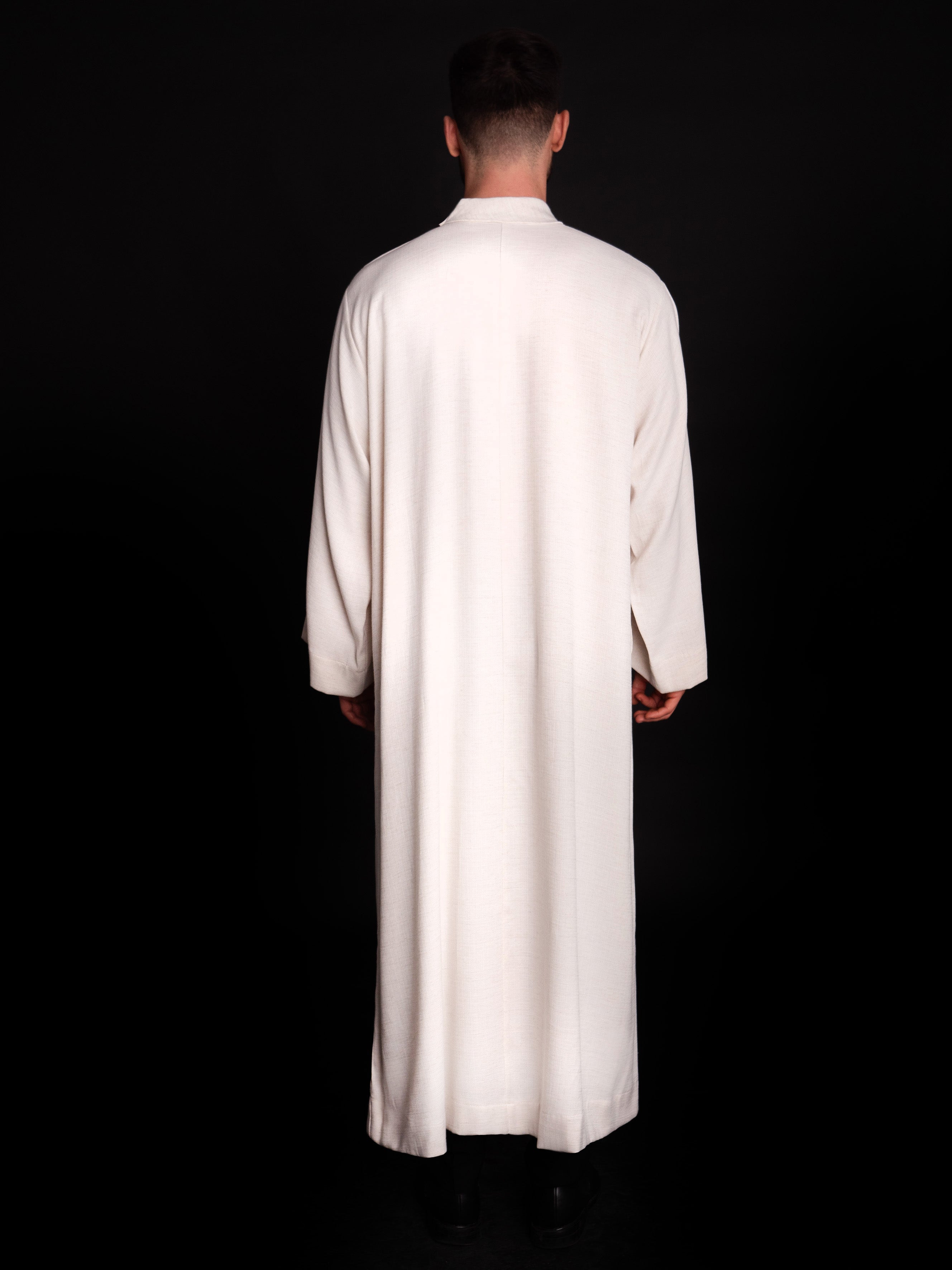 Lniana alba kapłańska z tkaniny o naturalnym splocie biała