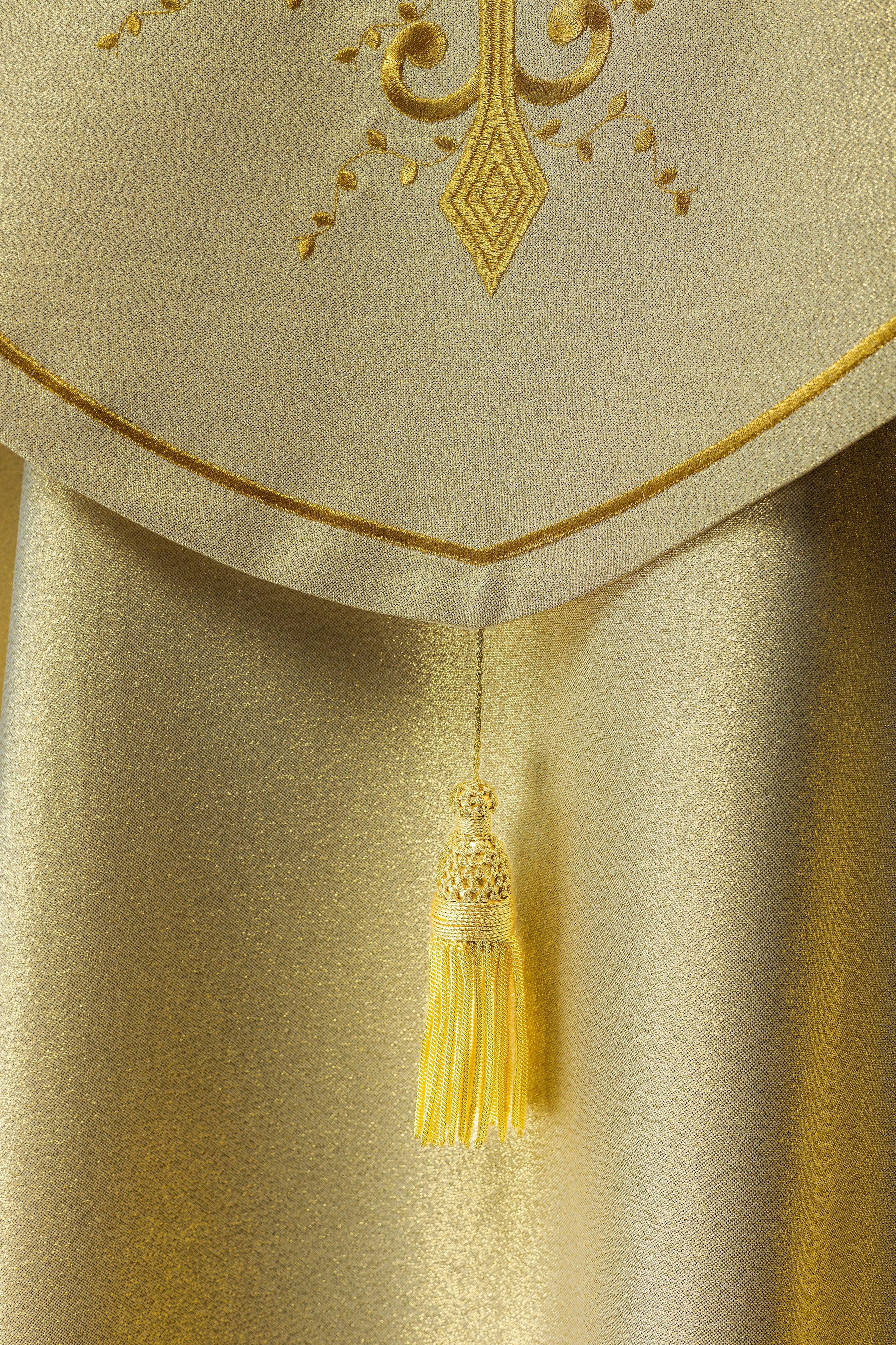 Kapa liturgiczna haftowana złota - ORNATY.PL