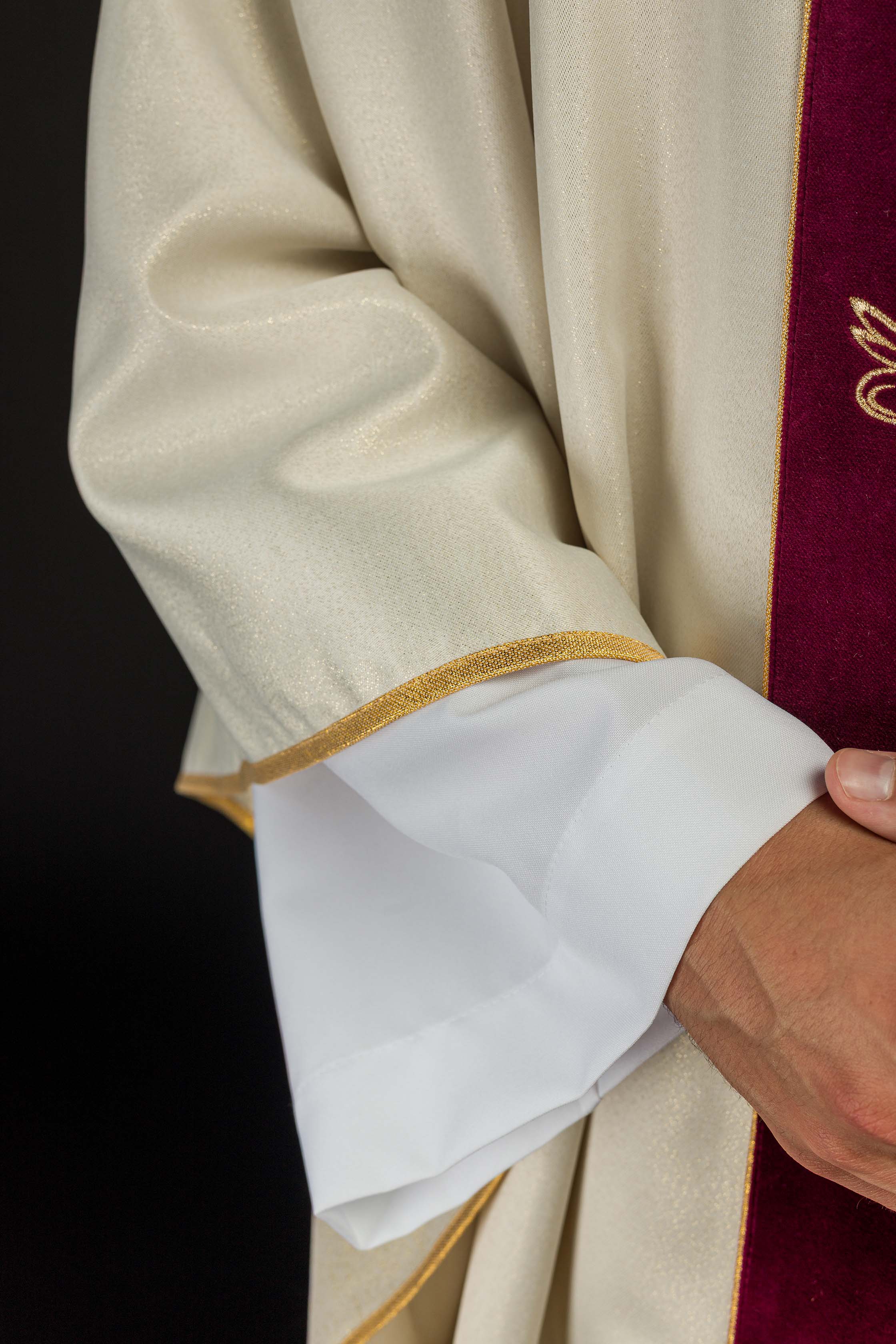 Ornat Ślubny w kolorze ecru z czerwonym aksamitnym pasem - ORNATY.PL