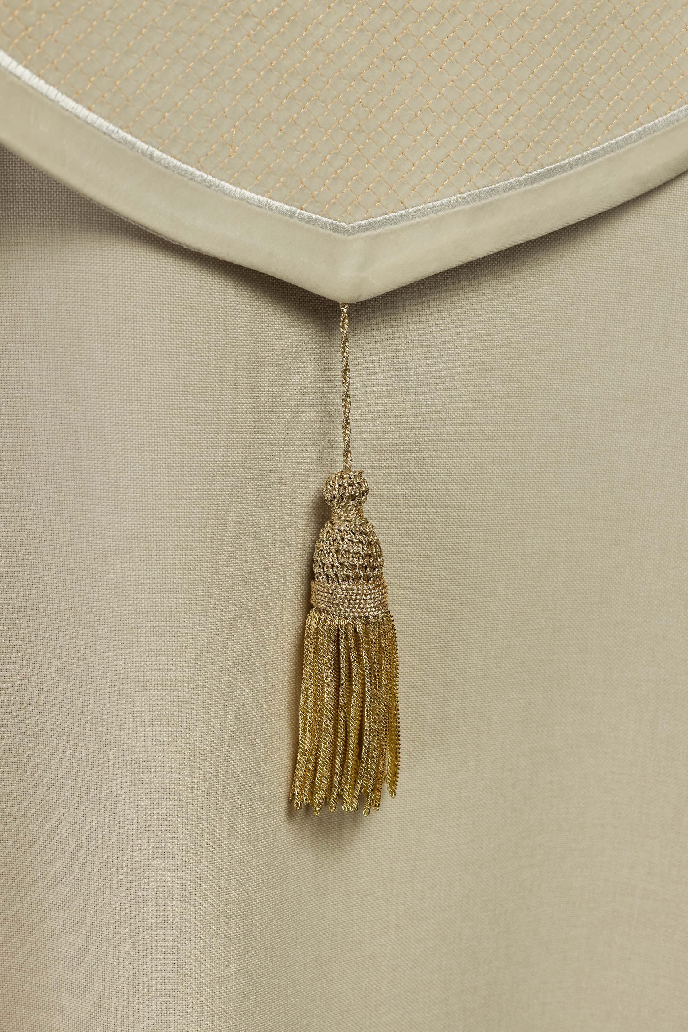 Kapa liturgiczna z aksamitnym ecru pasem i haftem krzyży - ORNATY.PL