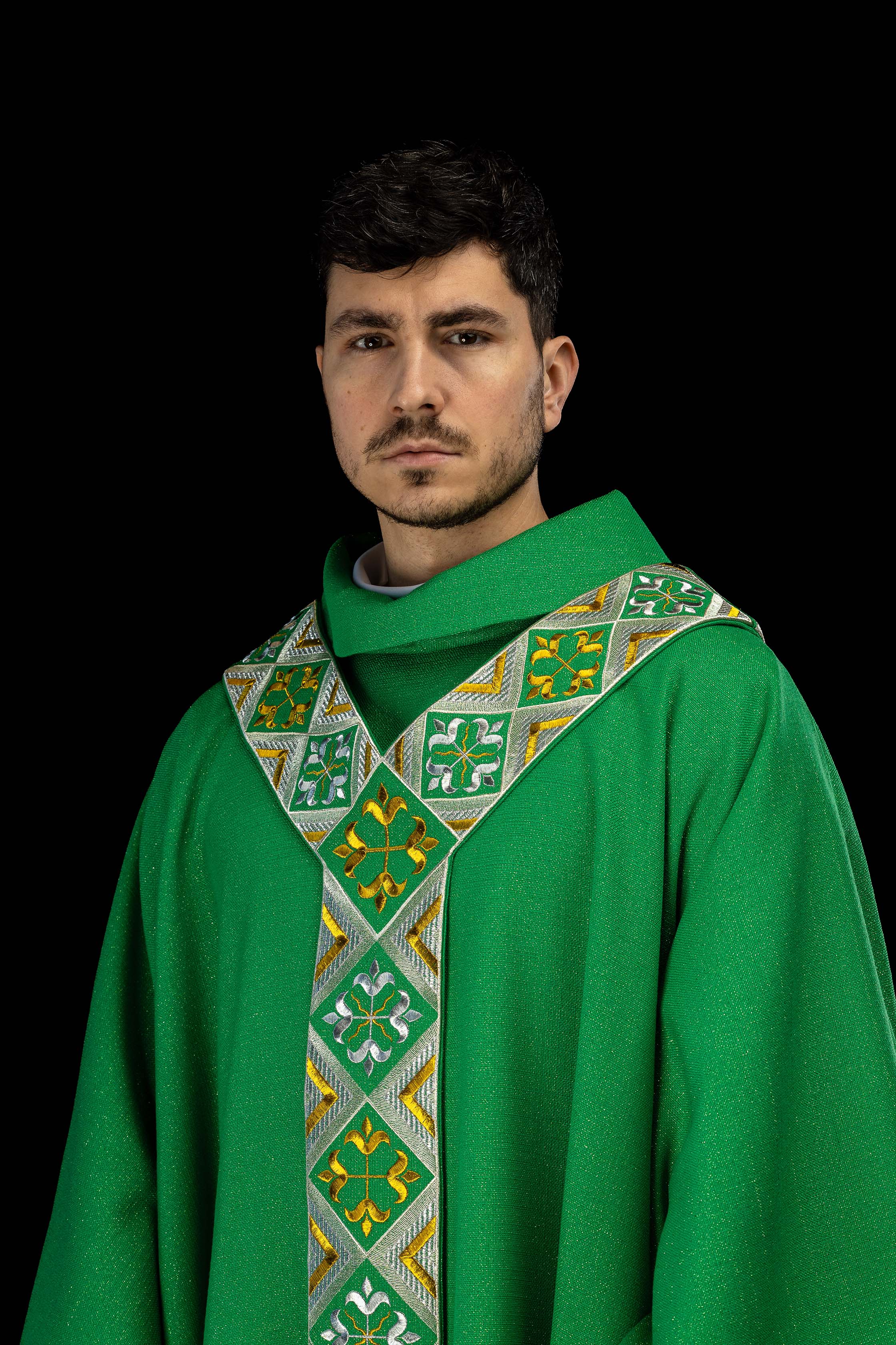 Haftowany pas na ornat w zestawie z ornatem zielony - ORNATY.PL