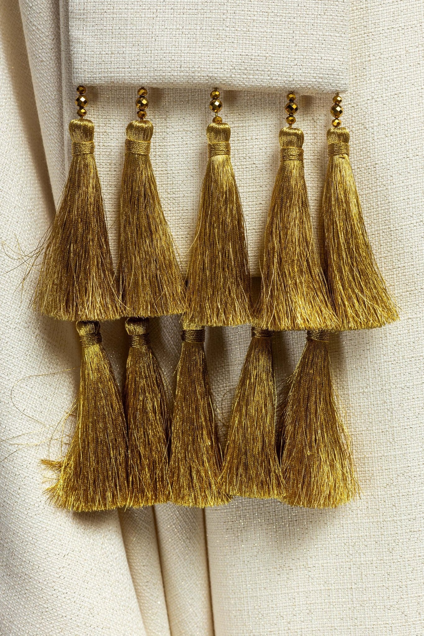 Ręcznie wykonany ornat z naturalnymi kamieniami Handmade 7002