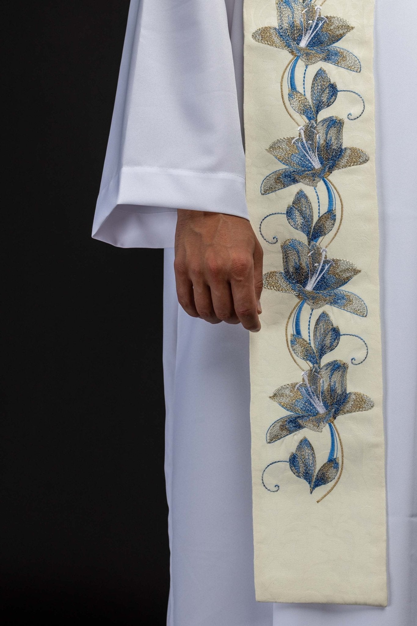 Stuła haftowana z wizerunkiem Matki Bożej Medjugorje