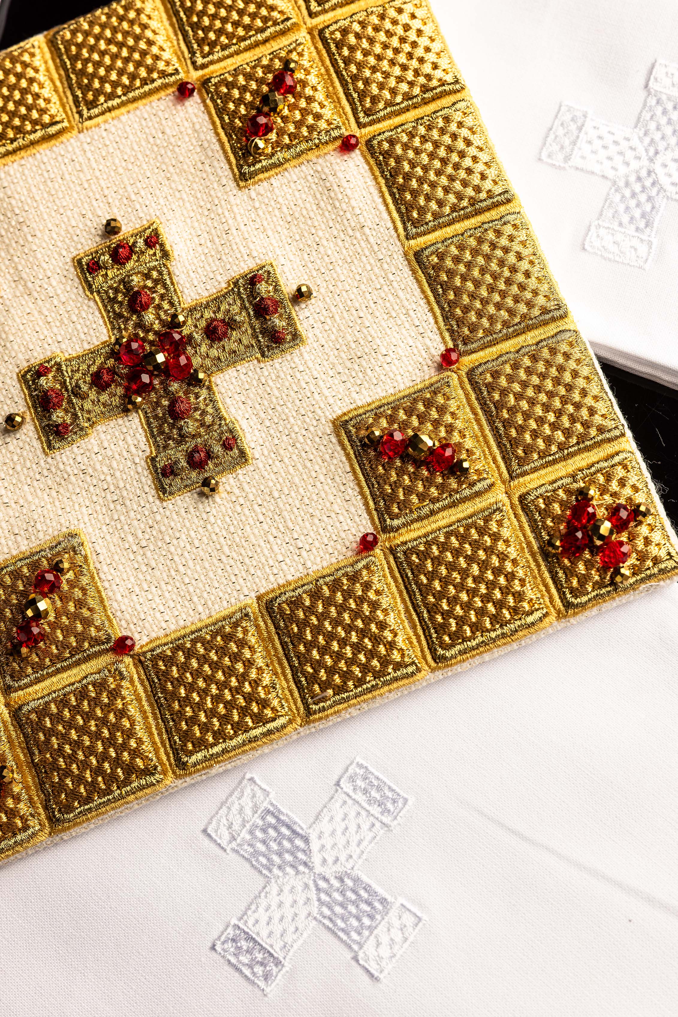 Ręcznie wykonany komplet kielichowy z naturalnymi kamieniami Handmade 5011
