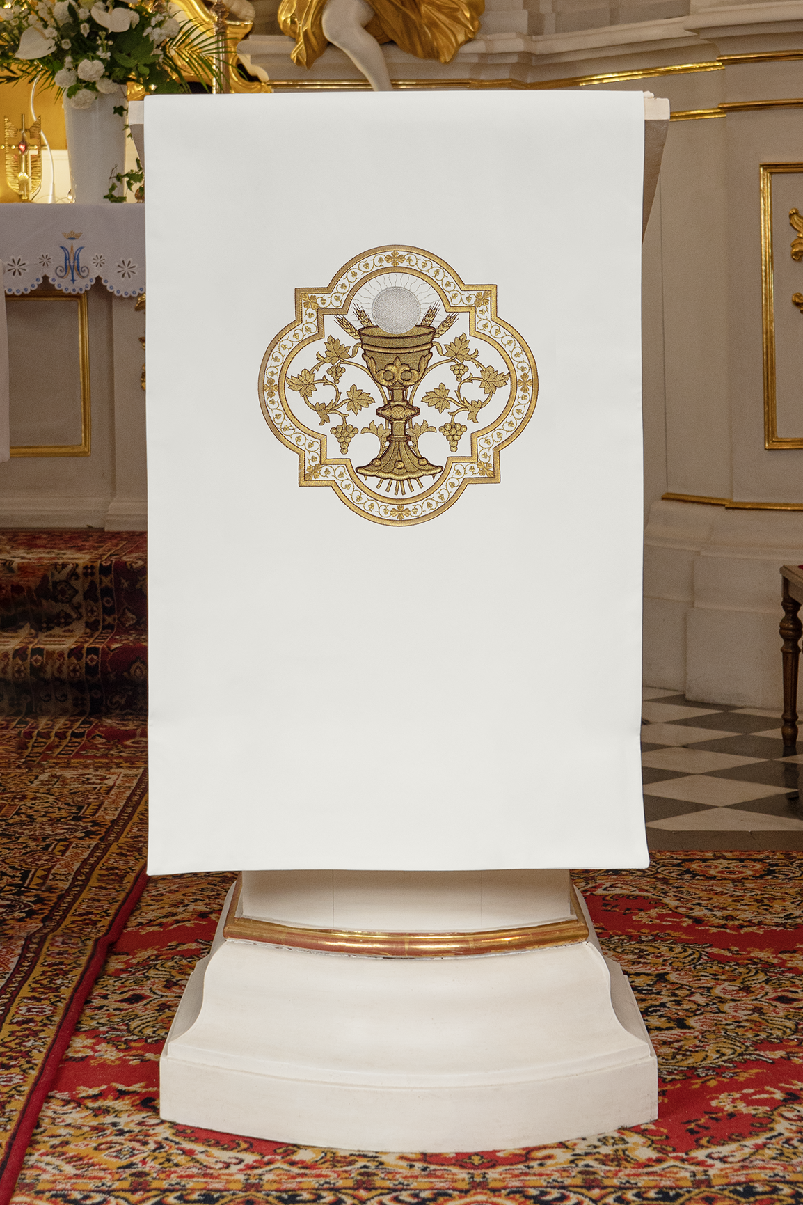 Serweta na lektorium haftowana Eucharystia  KMO/033/05 Ecru