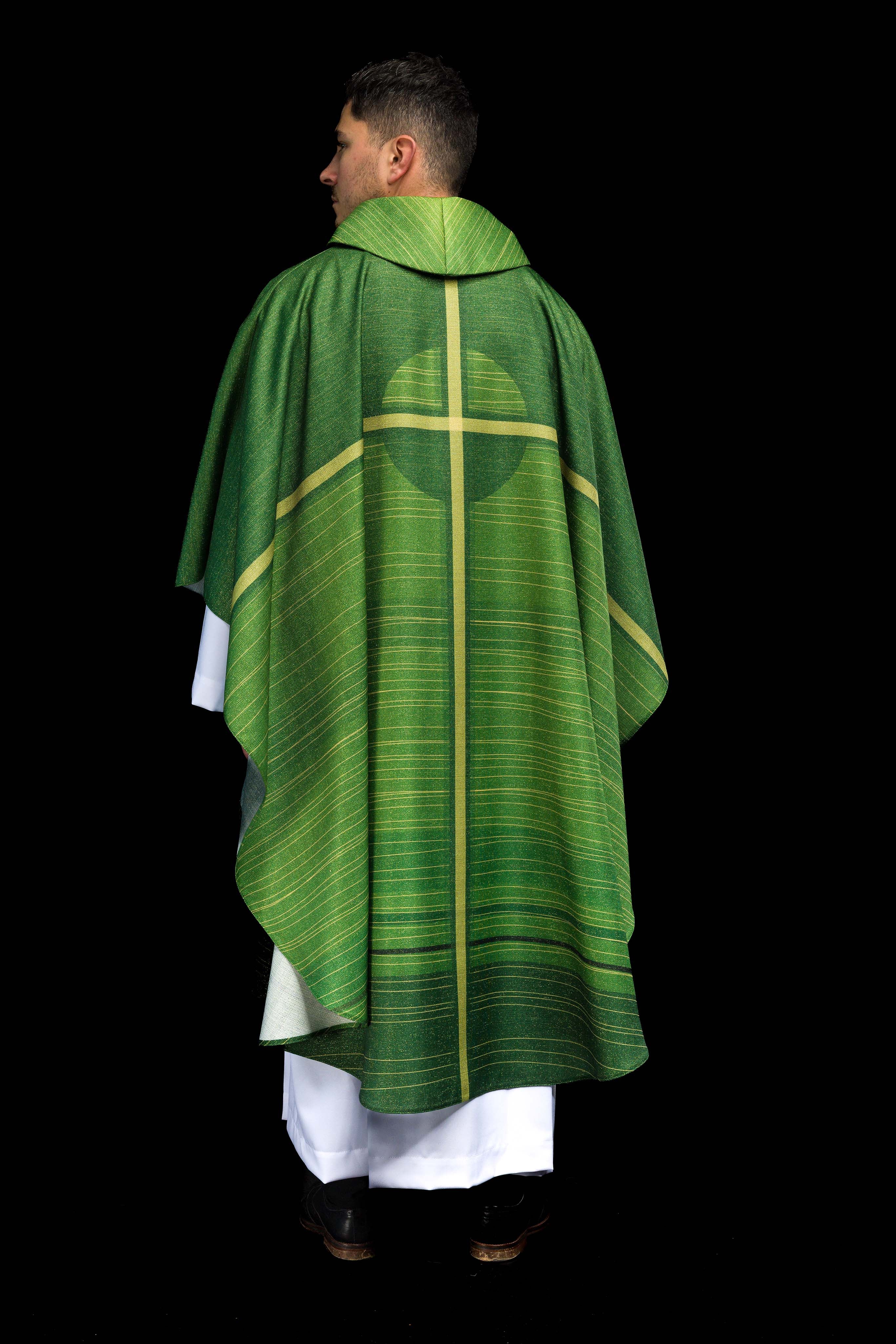 Ornat drukowany zielony z motywem krzyża