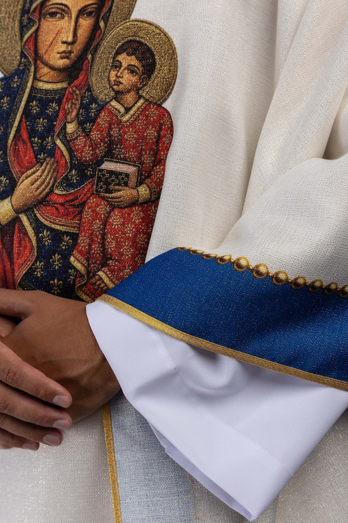 Ornat drukowany z wizerunkiem Matki Bożej Częstochowskiej