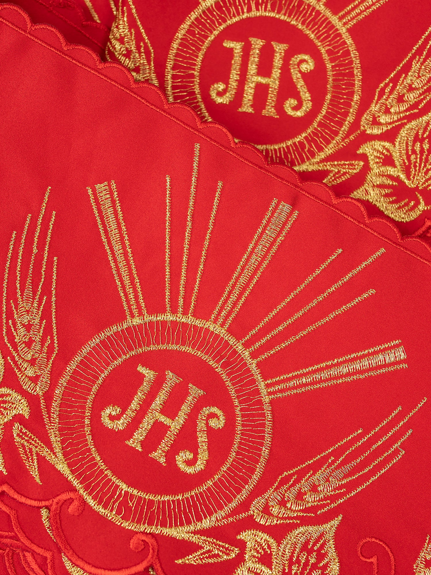 Metraż z haftem czołowym IHS Czerwony