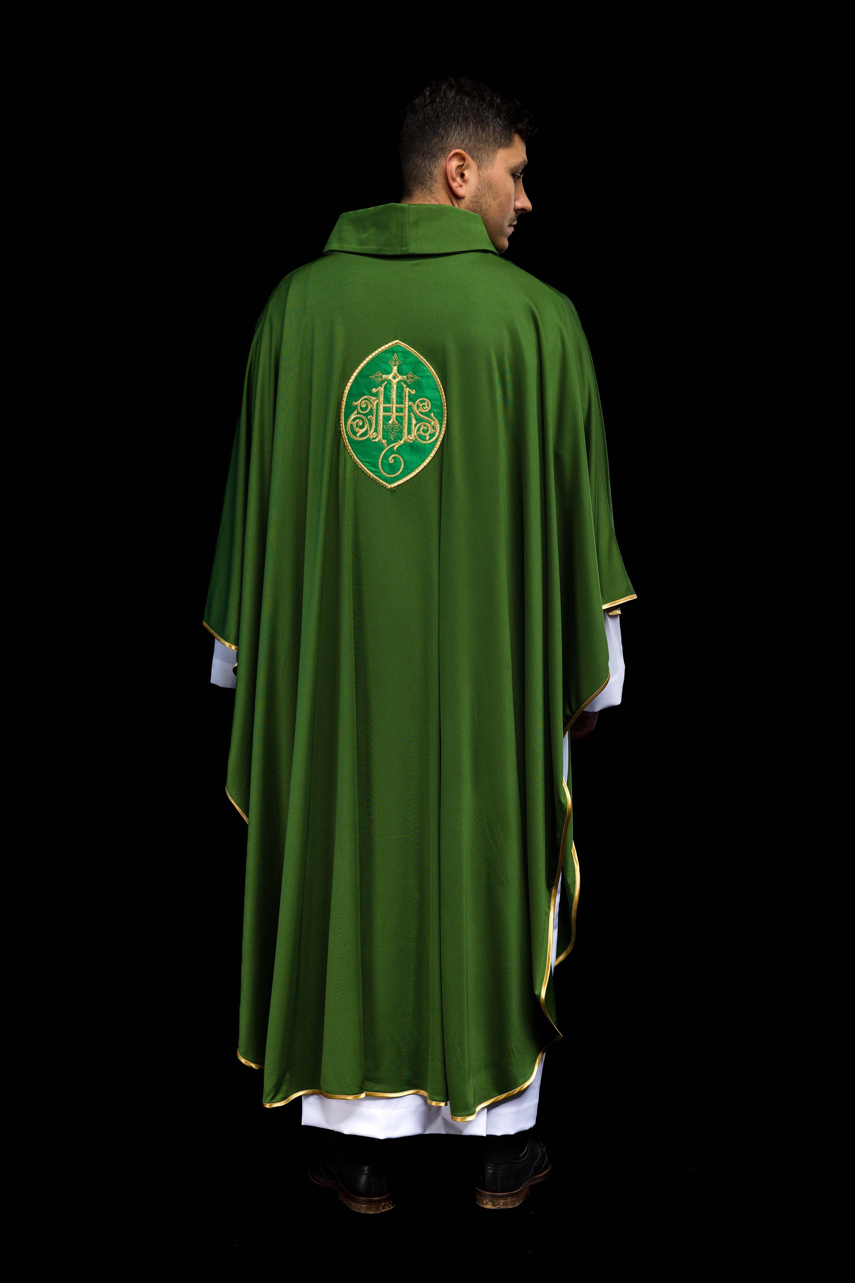 Ornat haftowany z IHS lekka dzianina SACROLITE