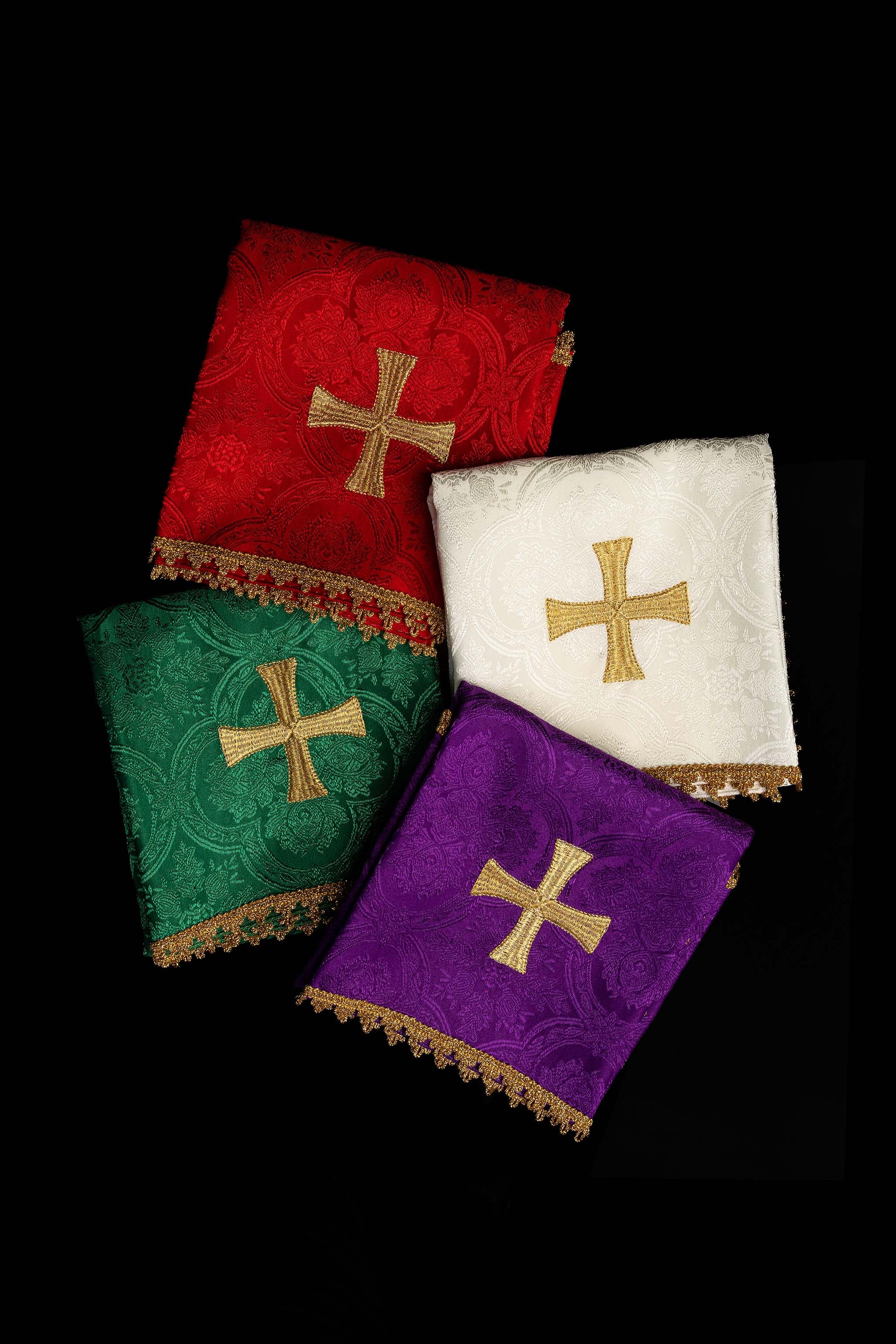 Zestaw żakardowych welonów na kielich w czterech kolorach liturgicznych