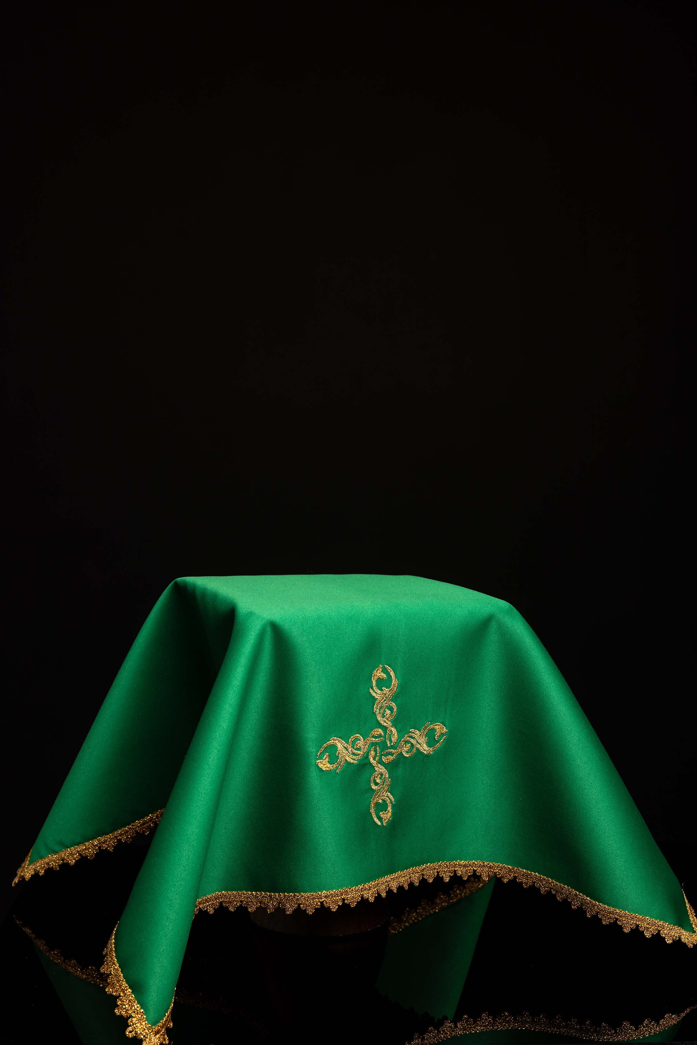 Zestaw welonów na kielich w czterech kolorach liturgicznych