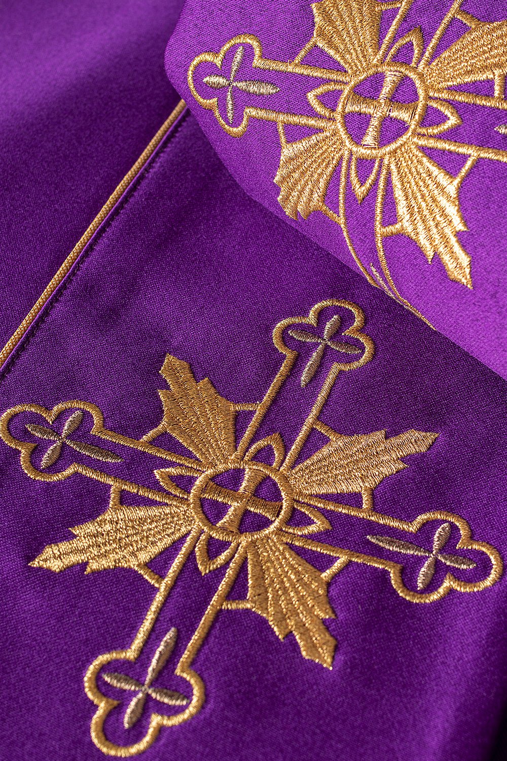 Kapa eucharystyczna monogram IHS Fioletowa