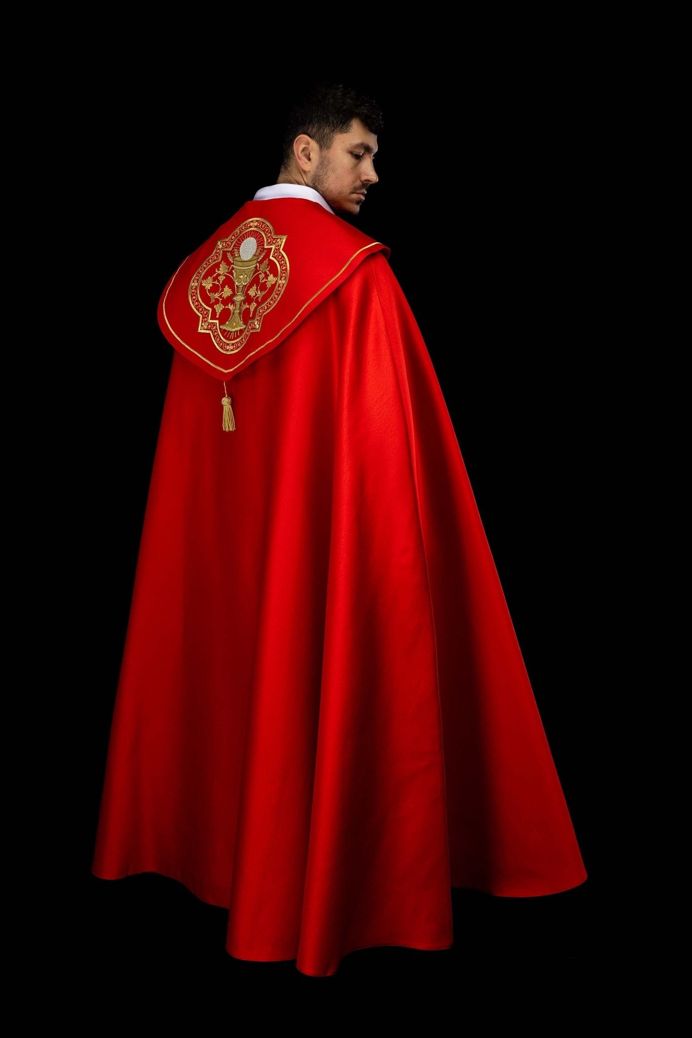 Kapa liturgiczna haftowana Kielich czerwona