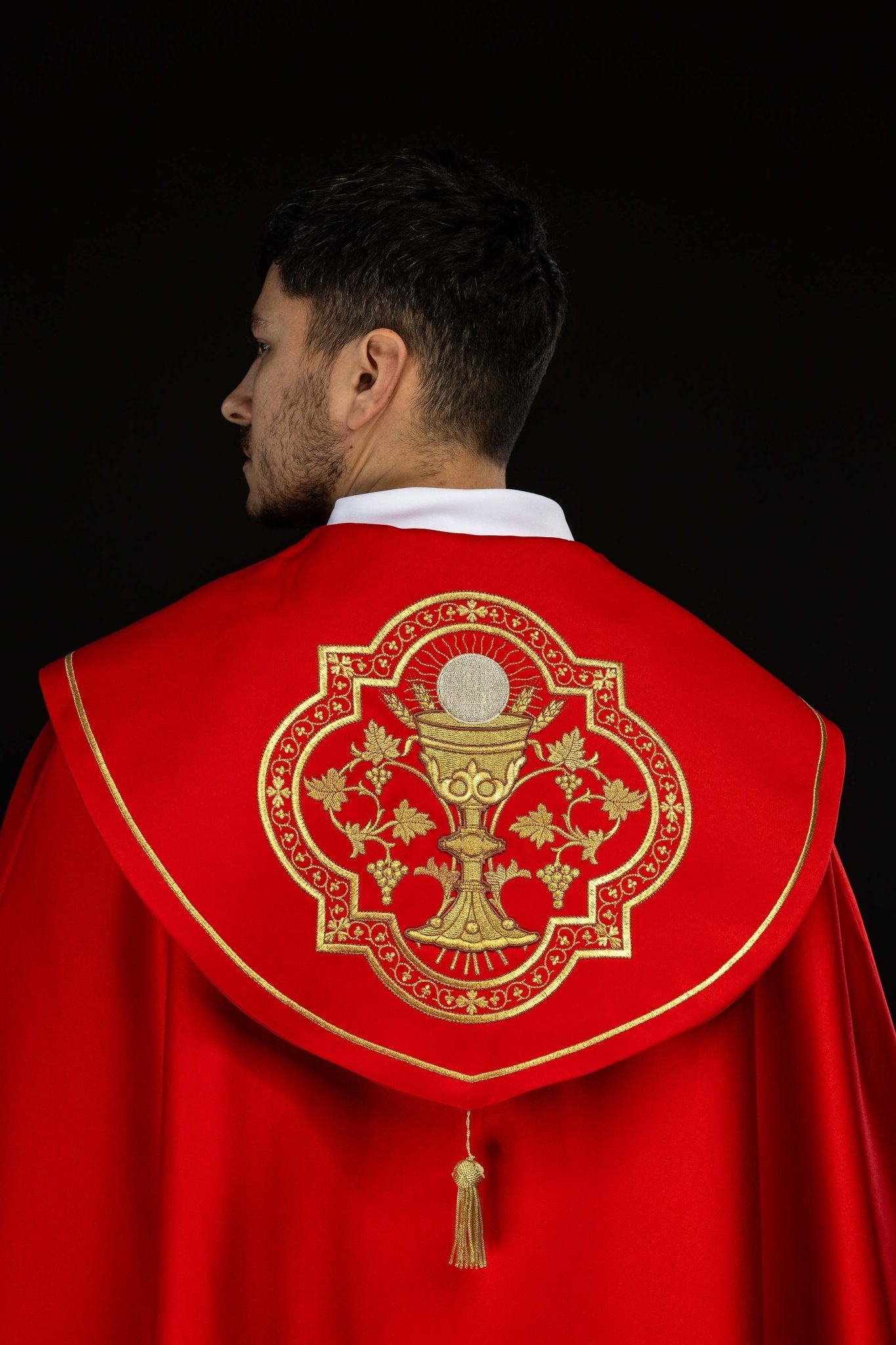 Kapa liturgiczna haftowana Kielich czerwona