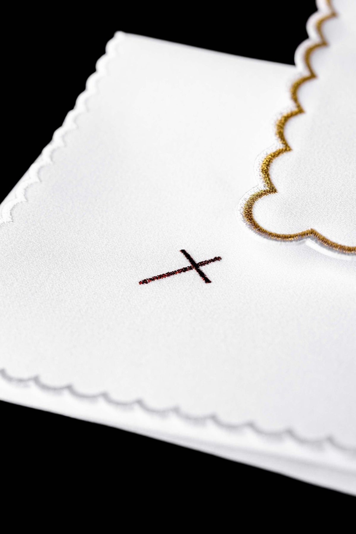 Komplet kielichowy haftowany z motywem eucharystycznym biały