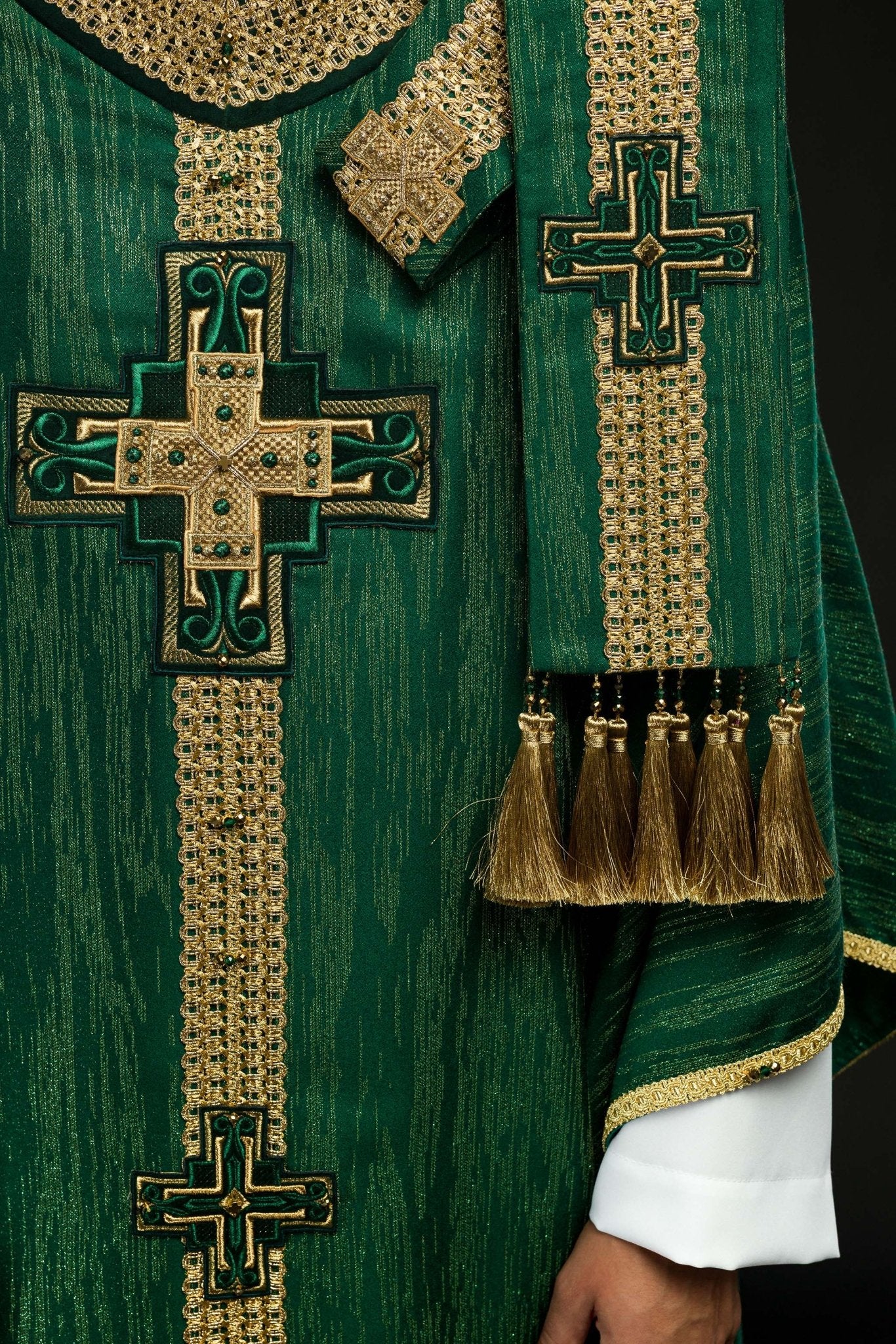 Ręcznie wykonany ornat z naturalnymi kamieniami Handmade 7015 Zielony