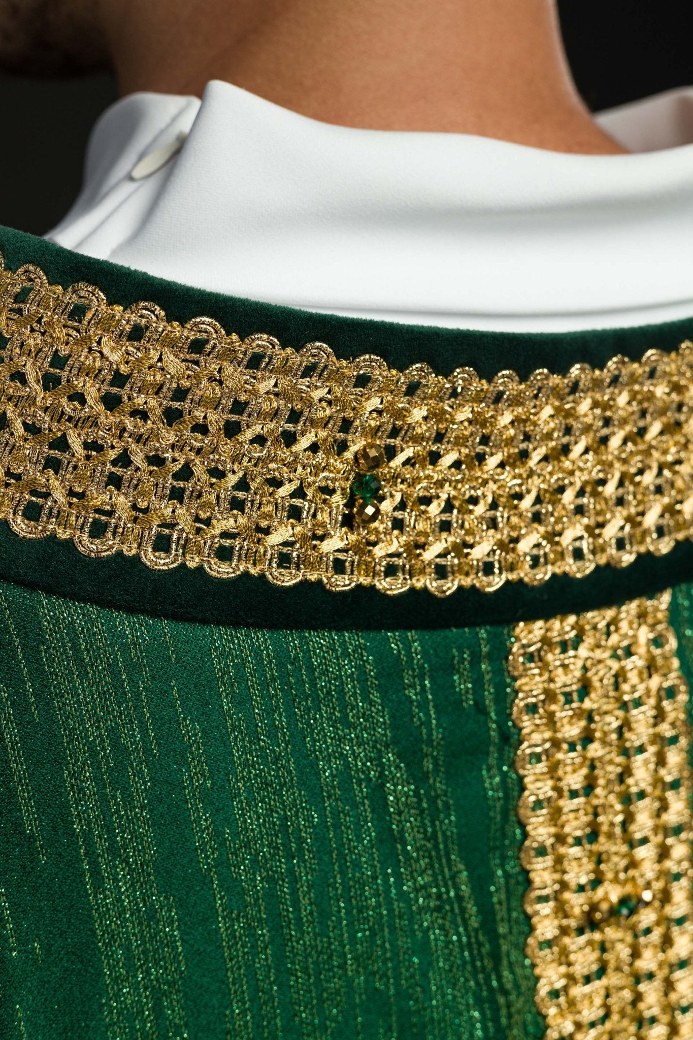 Ręcznie wykonany ornat z naturalnymi kamieniami Handmade 7015 Zielony