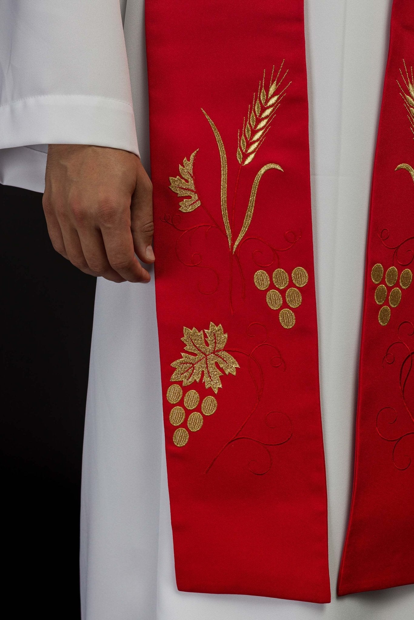 Stuła kapłańska haftowana winogrona i kłosy w kolorze czerwonym
